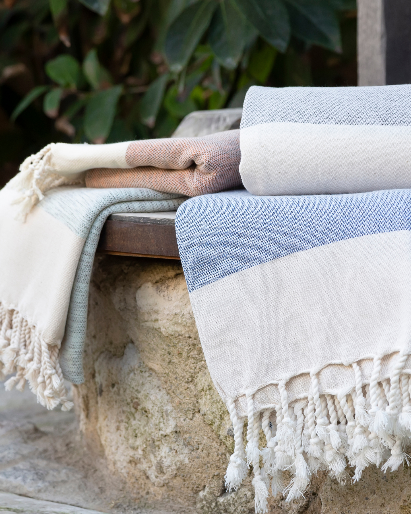 MANOLIA Beach Towel, Turkish Bath Hammam Towel, Spa & Sauna Towel - Dark Blue