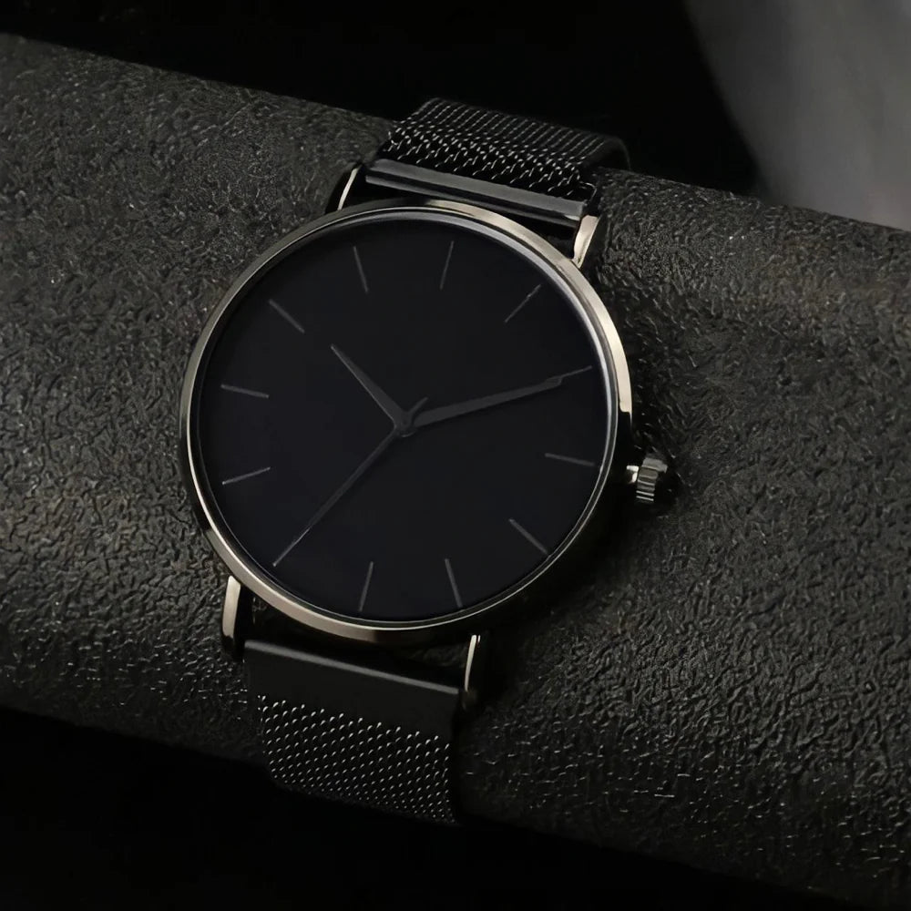 Icónico | Todo negro