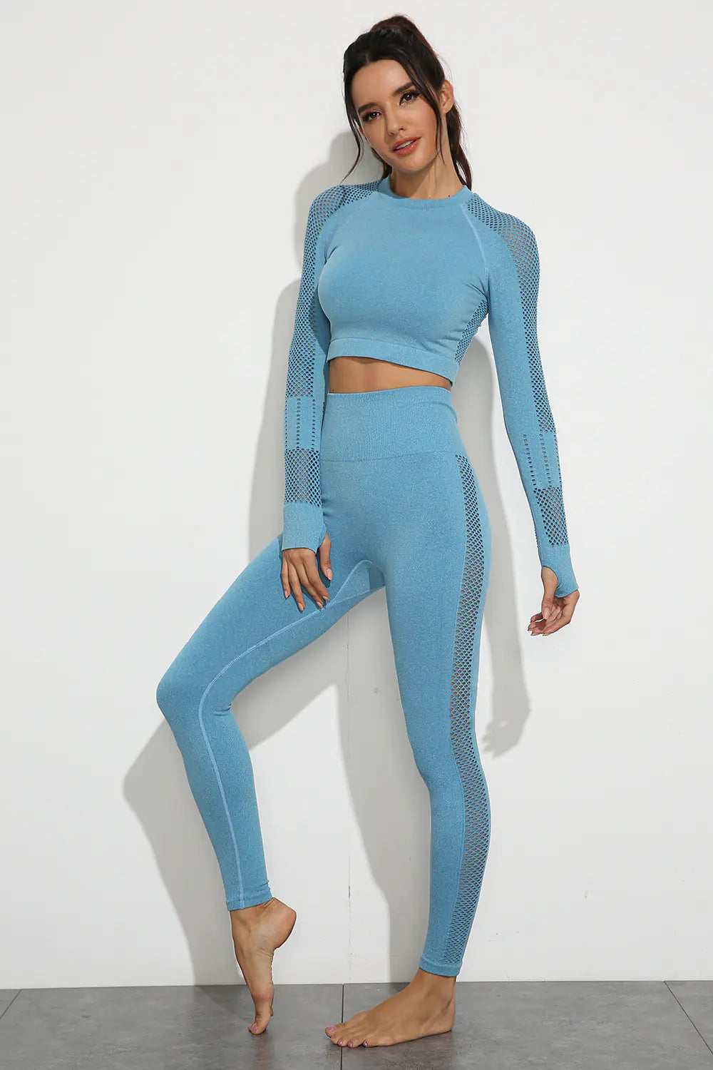 Seamless Moisture-Wicking Yoga Long Sleeve Set