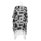 Schwarz-Weißer Poncho