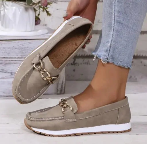 Chain Decor Women's Loafers