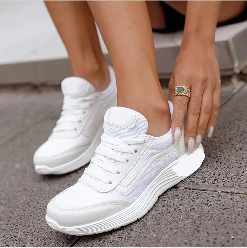 Women's Lace-Up Sports Shoes
