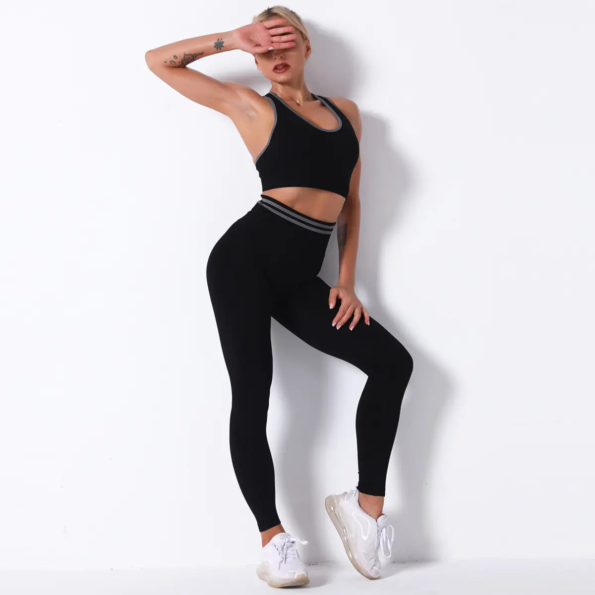 Seamless Knit Butt-Lifting Yoga Pants Set for Women