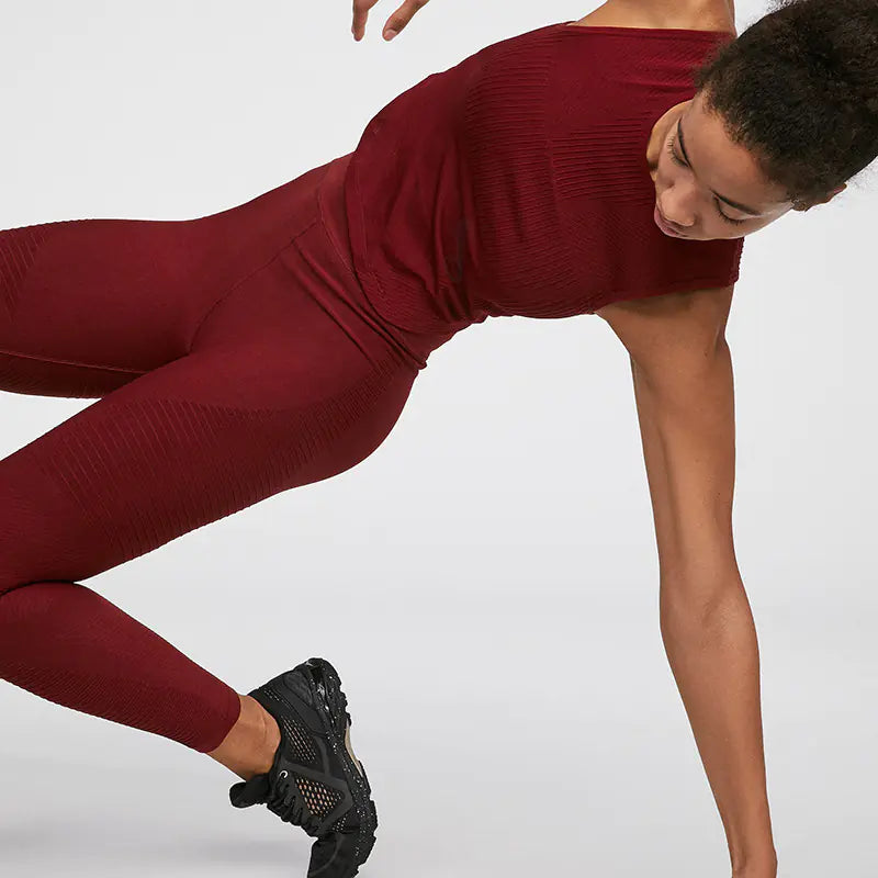 Seamless Stripe High-Waisted Workout Leggings Set