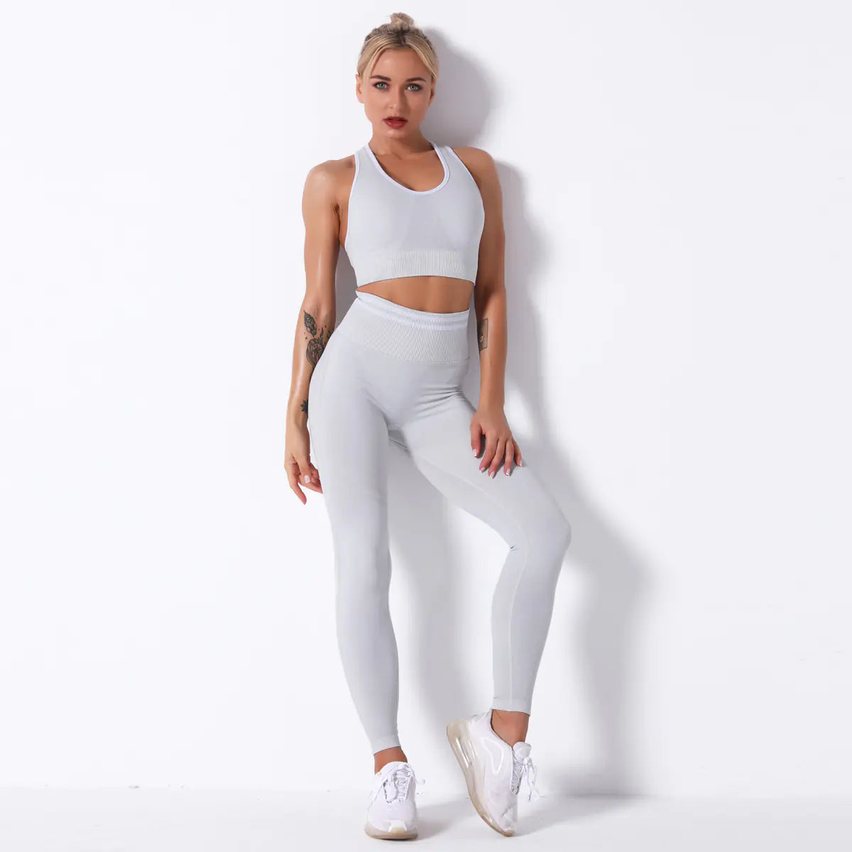 Seamless Knit Butt-Lifting Yoga Pants Set for Women