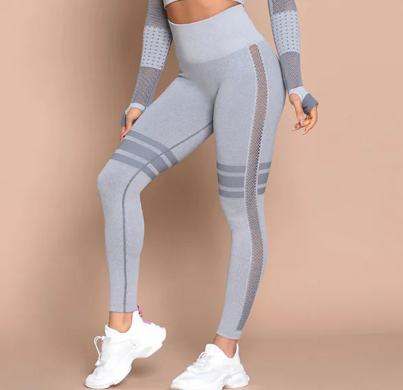 Yoga Outfit Set with Seamless Butt-Lifting Leggings